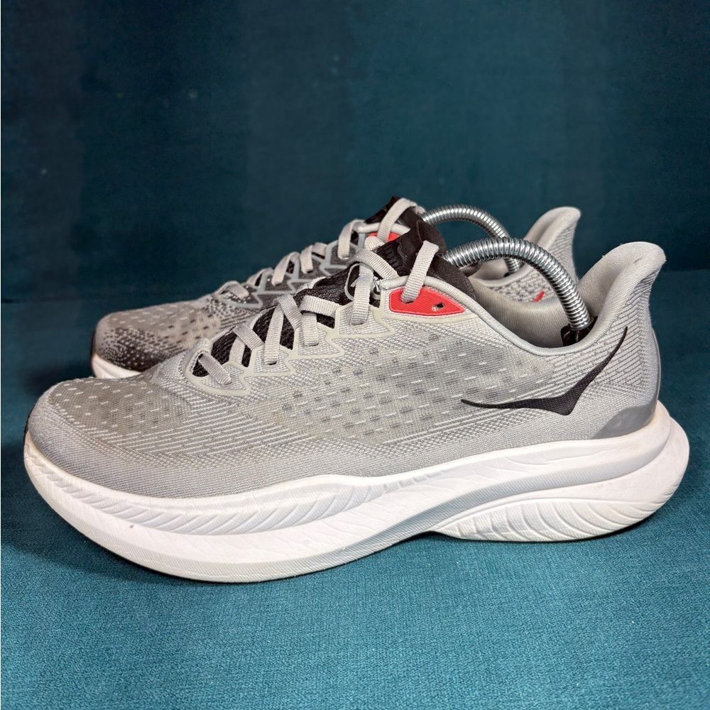 Hoka One One  MACH 6 Gray Athletic shoes Men’s size 10.5